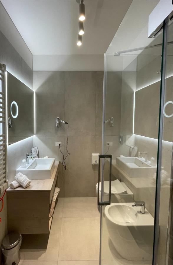Hotel Petrarca Boara Pisani Exteriör bild